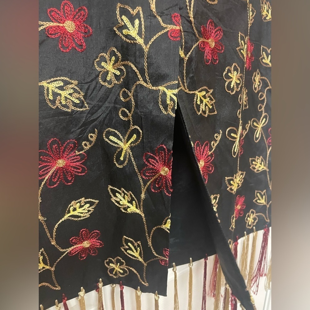 Silkland 100% pure silk maxi skirt Size 16 Black, red and gold, retro, holiday - Picture 6 of 9